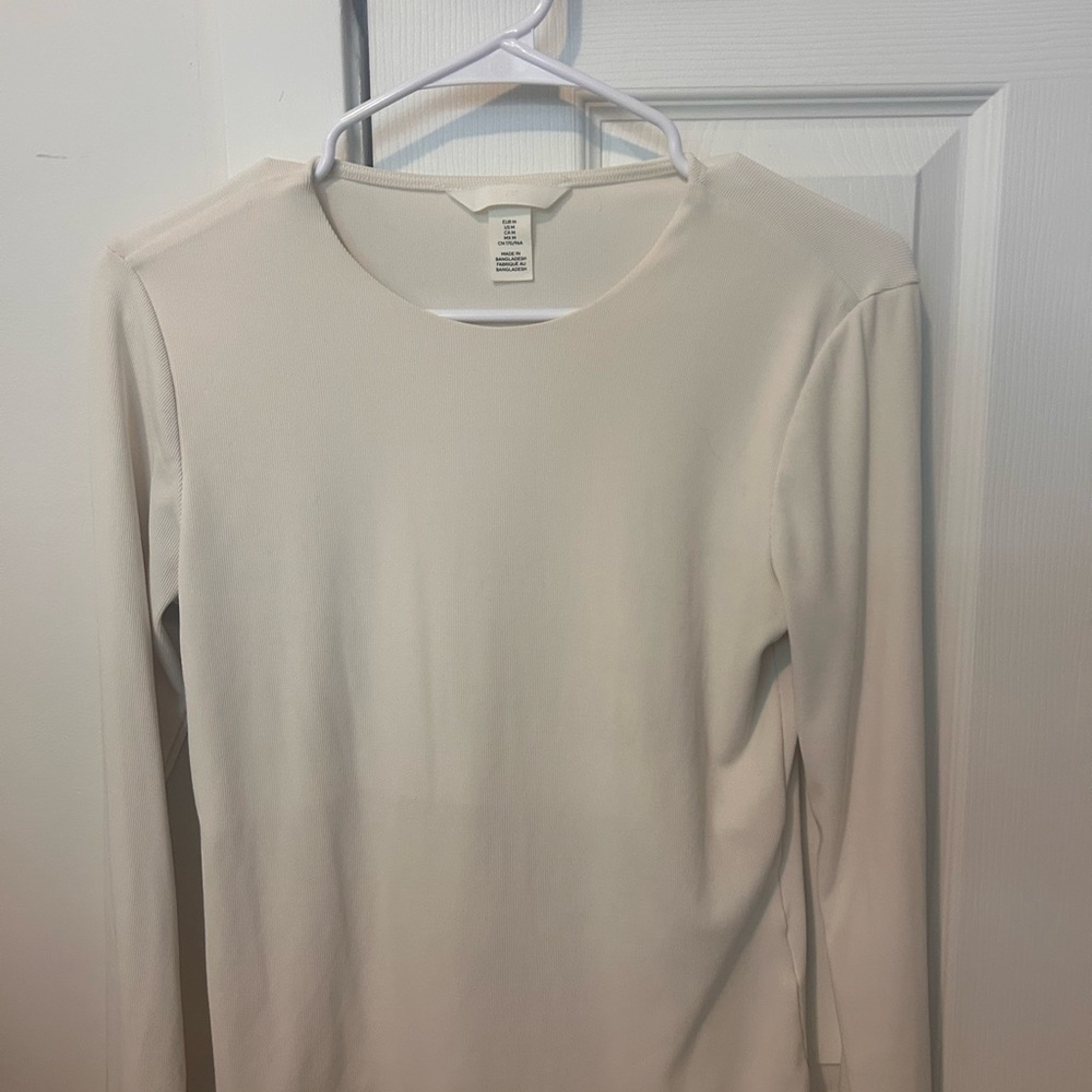 H&M Cream Long-Sleeve Crewneck Top
